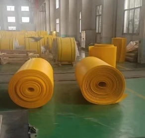 Recyclable and reusable waterproof wall and floor tile protective plastic board